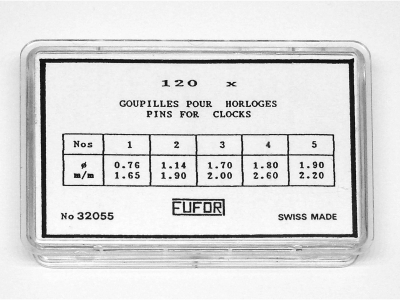 ca. 120 stuks conische voorsteekstiften, staal / messing. 