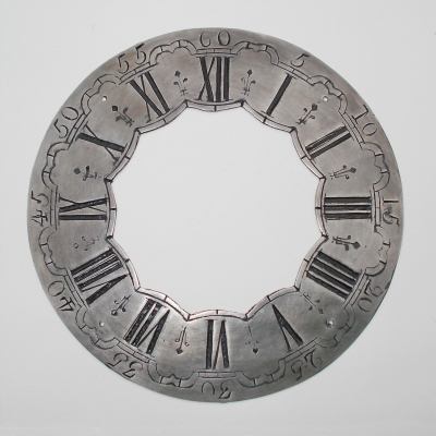 Tinnen cijferring Ø 20,5 cm.