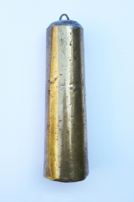 Messing gewicht voor Friese klok. 3325 gr.