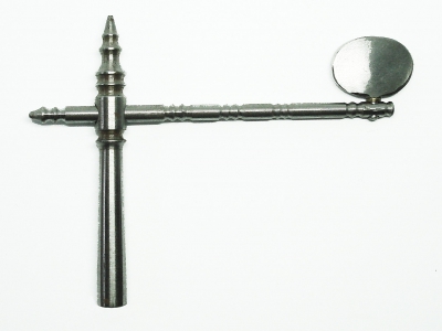 Pronksleutel voor comtoise. Carré: ca.4,25/4,5 mm 