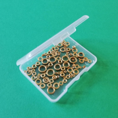 Assortimentsdoosje lagerbussen. 