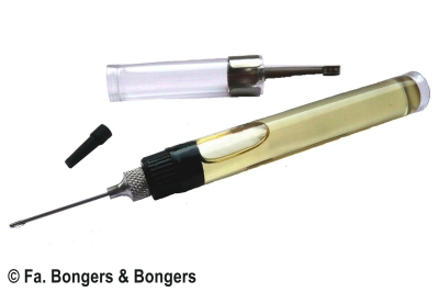 Oliegever met 2 extra naalden en 30 ml navul-olie.