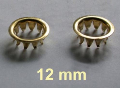 12 Sleutelgatrozetten. /sleutelgatbussen 12 mm.