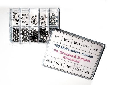 Stalen zeskant moeren kleine maten assorti.